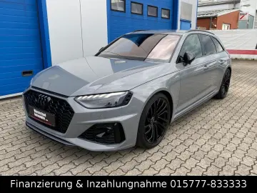 AUDI RS 4 Avant Quattro Dynamik Paket RS 280 Kmh ACC