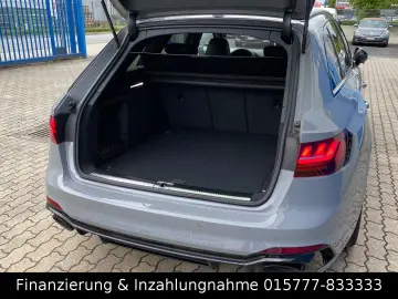 AUDI RS 4 Avant Quattro Dynamik Paket RS 280 Kmh ACC