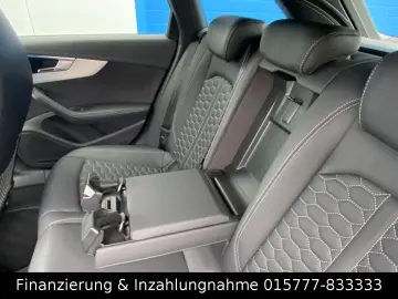 AUDI RS 4 Avant Quattro Dynamik Paket RS 280 Kmh ACC