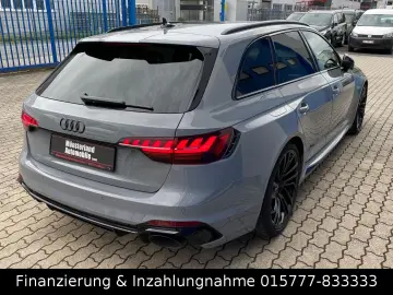 AUDI RS 4 Avant Quattro Dynamik Paket RS 280 Kmh ACC