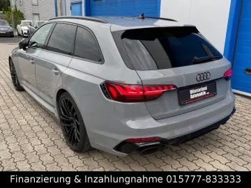 AUDI RS 4 Avant Quattro Dynamik Paket RS 280 Kmh ACC