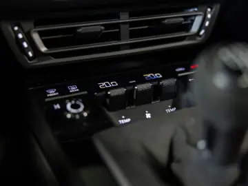 PORSCHE 911 Carrera T PDLS  PANO LIFT SCHALTER RUF PPF