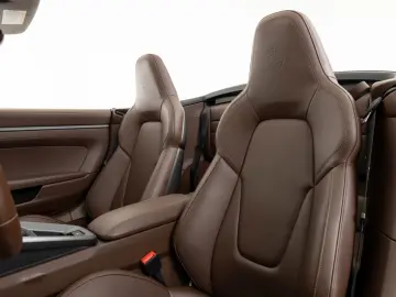 PORSCHE 911 Carrera Cabrio   Clubleder Braun   Lift