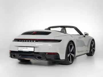 PORSCHE 911 Carrera Cabrio   Clubleder Braun   Lift
