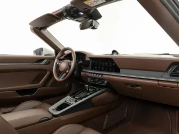 PORSCHE 911 Carrera Cabrio   Clubleder Braun   Lift