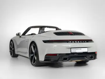 PORSCHE 911 Carrera Cabrio   Clubleder Braun   Lift