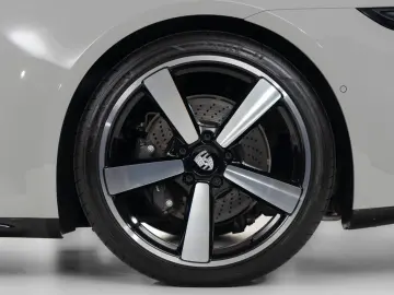 PORSCHE 911 Carrera Cabrio   Clubleder Braun   Lift