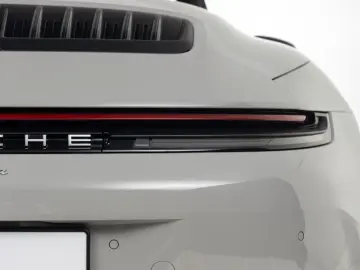 PORSCHE 911 Carrera Cabrio   Clubleder Braun   Lift