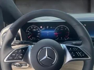 MERCEDES-BENZ V 300 d 4M EXCLUSIVE Lang AHK AIRMATIC…
