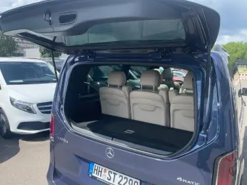MERCEDES-BENZ V 300 d 4M EXCLUSIVE Lang AHK AIRMATIC…