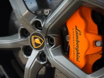 LAMBORGHINI Tecnica  Matt Lift Carbon R-Seats Sensonum PPF