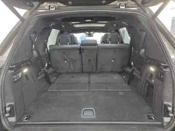 BMW X7 xDr40d M Sport Pro AHK Sitzlüftung ACC 22Zoll