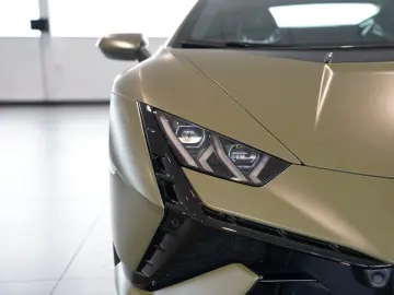 LAMBORGHINI Huracan Tecnica   Verde Turbine   Lift   Carbon