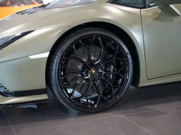 LAMBORGHINI Huracan Tecnica   Verde Turbine   Lift   Carbon