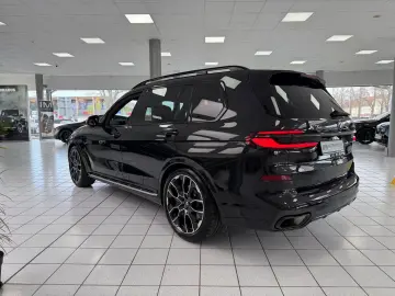 BMW X7 xD40d M Sport Pro PANO-SKY HUD STHZG H-K SOFT