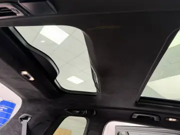 BMW X7 xD40d M Sport Pro PANO-SKY HUD STHZG H-K SOFT
