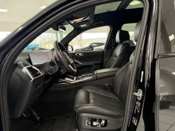 BMW X7 xD40d M Sport Pro PANO-SKY HUD STHZG H-K SOFT