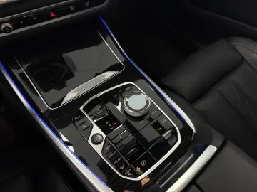 BMW X7 xD40d M Sport Pro PANO-SKY HUD STHZG H-K SOFT