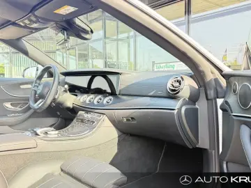 MERCEDES-BENZ E 220 d Cabriolet AMG Line LED Distron…