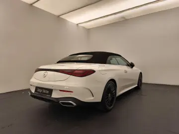MERCEDES-BENZ CLE 220 d Cabrio AMG Advanced  Night K…
