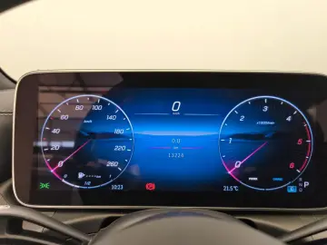 MERCEDES-BENZ CLE 220 d Cabrio AMG Advanced  Night K…