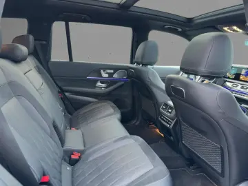 MERCEDES-BENZ GLS 63 AMG 4Matic Navi Multibeam Led A…