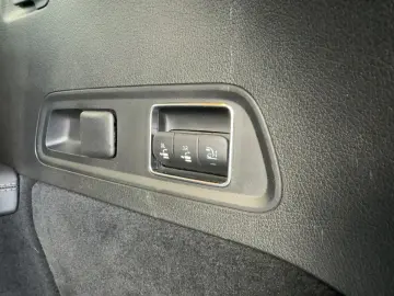MERCEDES-BENZ GLS 63 AMG 4Matic Navi Multibeam Led A…