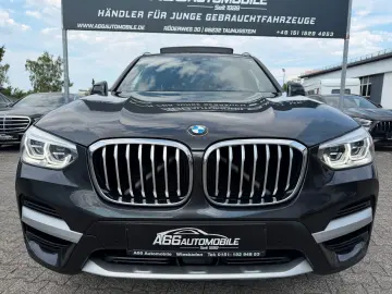 BMW X3 xDr30e xLine PANO ACC Leder AdapLED HUD Kam