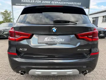 BMW X3 xDr30e xLine PANO ACC Leder AdapLED HUD Kam