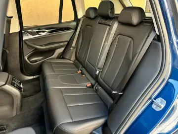 BMW X3 xDr30e PANO AHK Laser HiFi HeadUp Leder 360