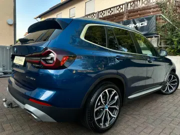BMW X3 xDr30e PANO AHK Laser HiFi HeadUp Leder 360