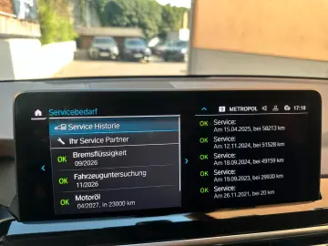 BMW X3 xDr30e PANO AHK Laser HiFi HeadUp Leder 360