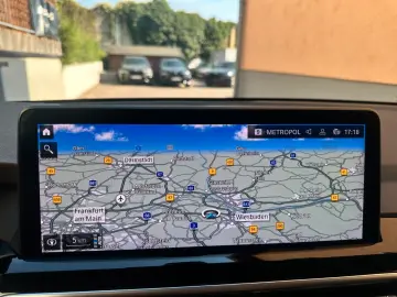 BMW X3 xDr30e PANO AHK Laser HiFi HeadUp Leder 360
