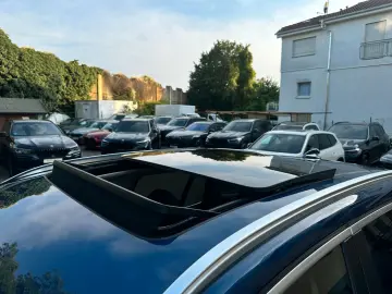 BMW X3 xDr30e PANO AHK Laser HiFi HeadUp Leder 360
