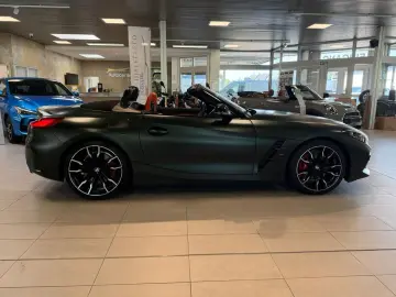 BMW Z4 M40i Cabrio H&K FROZEN DEEP GREEN LNP  78509€