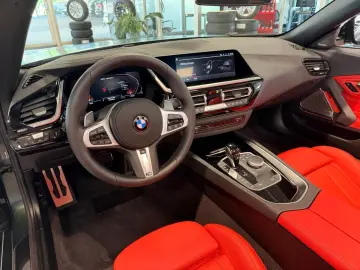 BMW Z4 M40i Cabrio H&K FROZEN DEEP GREEN LNP  78509€