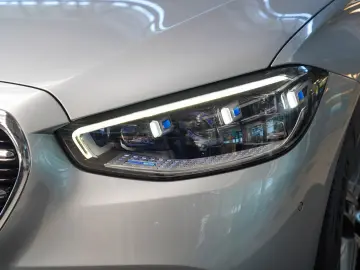 MERCEDES-BENZ S 580 4M Lang MANUFAKTUR yachtblau Exk…