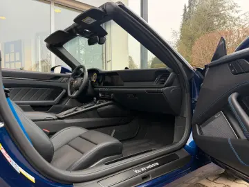 PORSCHE 992 Carrera GTS Cabriolet   INNODRIVE   360