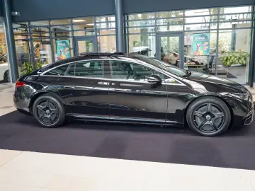 MERCEDES-BENZ EQS 450 4M AMG Line HYPERSCREEN Massag…