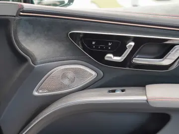 MERCEDES-BENZ EQS 450 4M AMG Line HYPERSCREEN Massag…