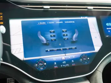 MERCEDES-BENZ EQS 450 4M AMG Line HYPERSCREEN Massag…