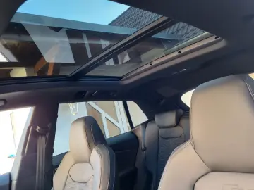 AUDI RSQ8 performance 4.0 TFSI  Sthzg HUD Panoram 23
