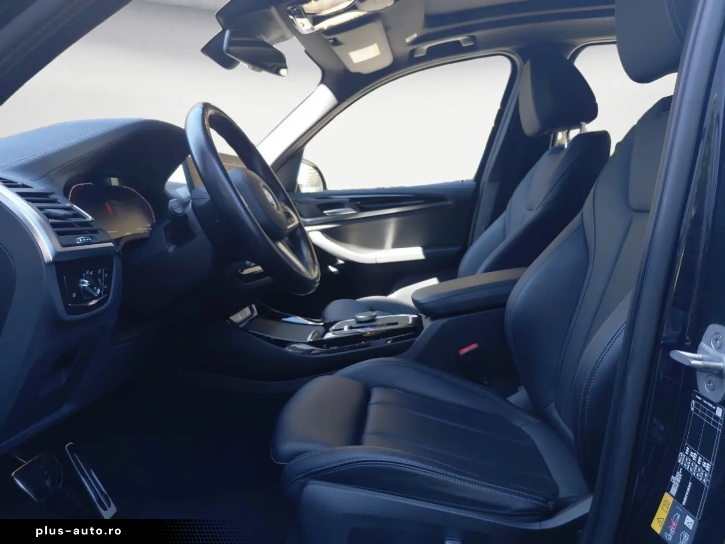 BMW iX3 2023 — imagine 9