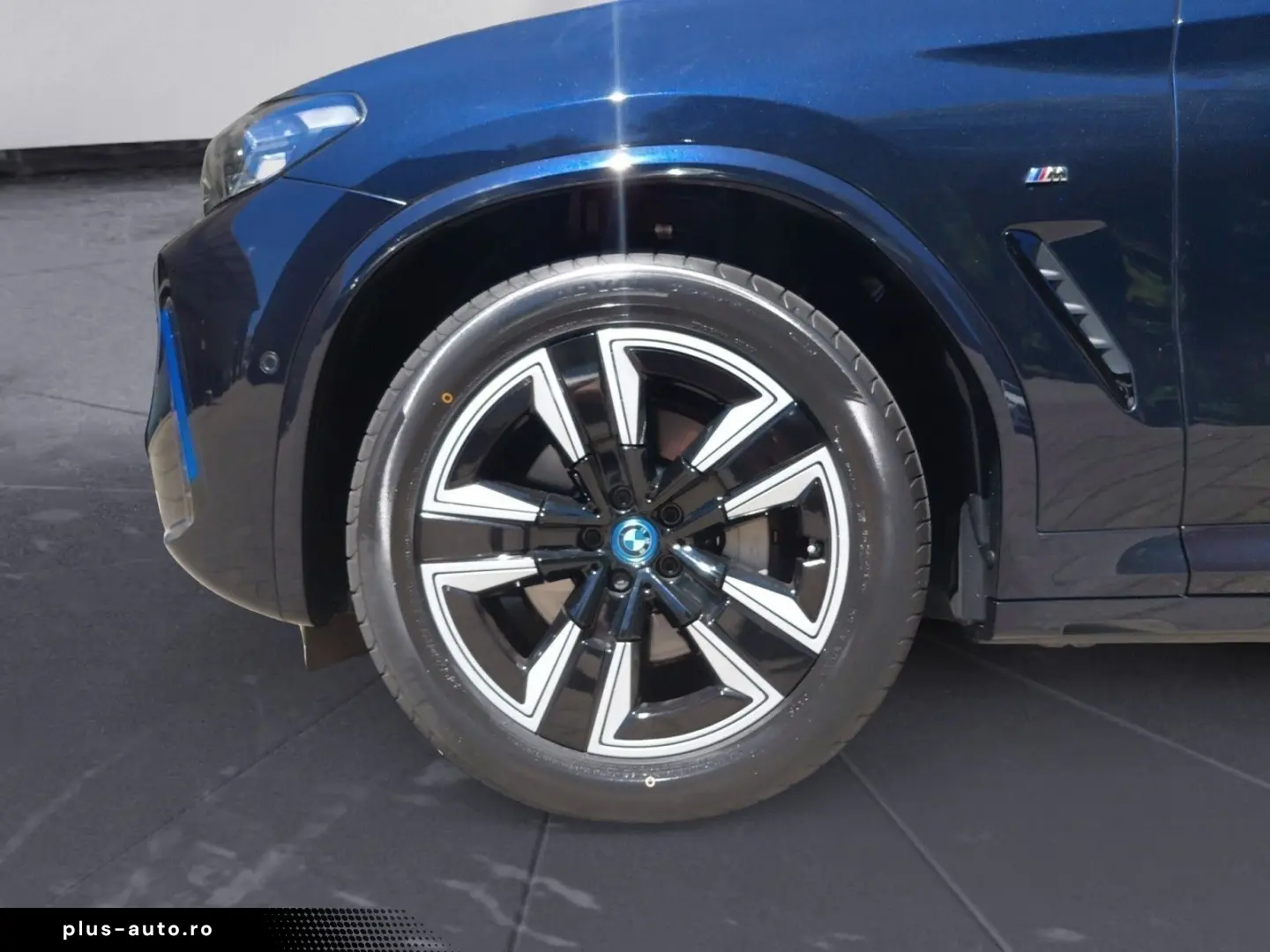 BMW iX3 2023 — imagine 13