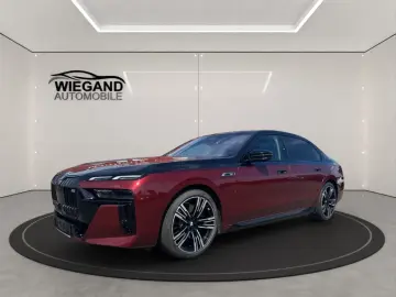 BMW M760e xDrive  SkyLounge Bowers&Wilkins-Dimond HU