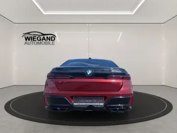 BMW M760e xDrive  SkyLounge Bowers&Wilkins-Dimond HU