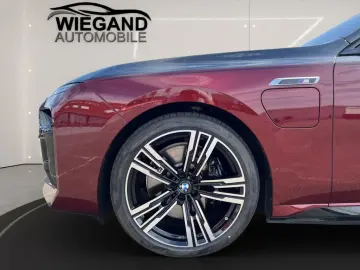 BMW M760e xDrive  SkyLounge Bowers&Wilkins-Dimond HU
