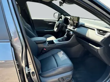 TOYOTA RAV 4 Plug-in-Hybrid Style   AHK JBL Leder LED