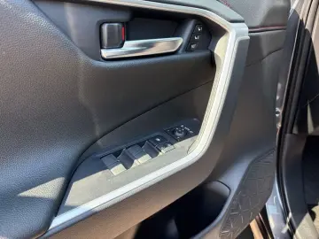 TOYOTA RAV 4 Plug-in-Hybrid Style   AHK JBL Leder LED
