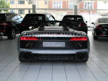 AUDI R8 Spyder V10 performance quattro CARBON~RAUTE